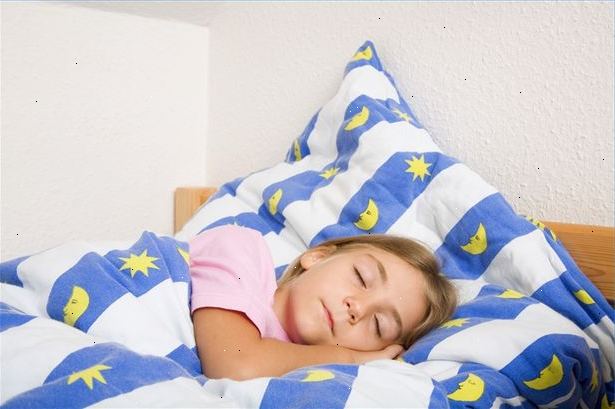 Hvordan å sette en stopper for natteskrekk. Observere og registrere ditt barns sove mønster.